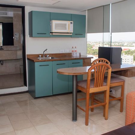 Ramada Hola Culiacan Ngoại thất bức ảnh
