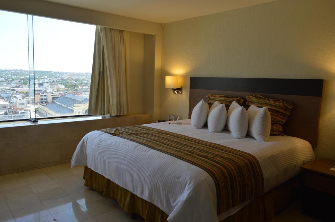 Ramada Hola Culiacan Ngoại thất bức ảnh