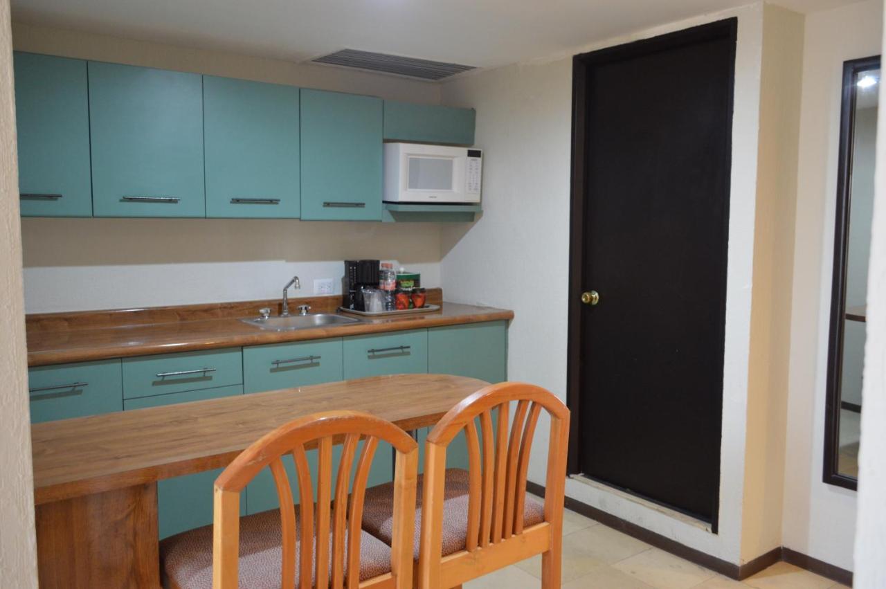 Ramada Hola Culiacan Ngoại thất bức ảnh
