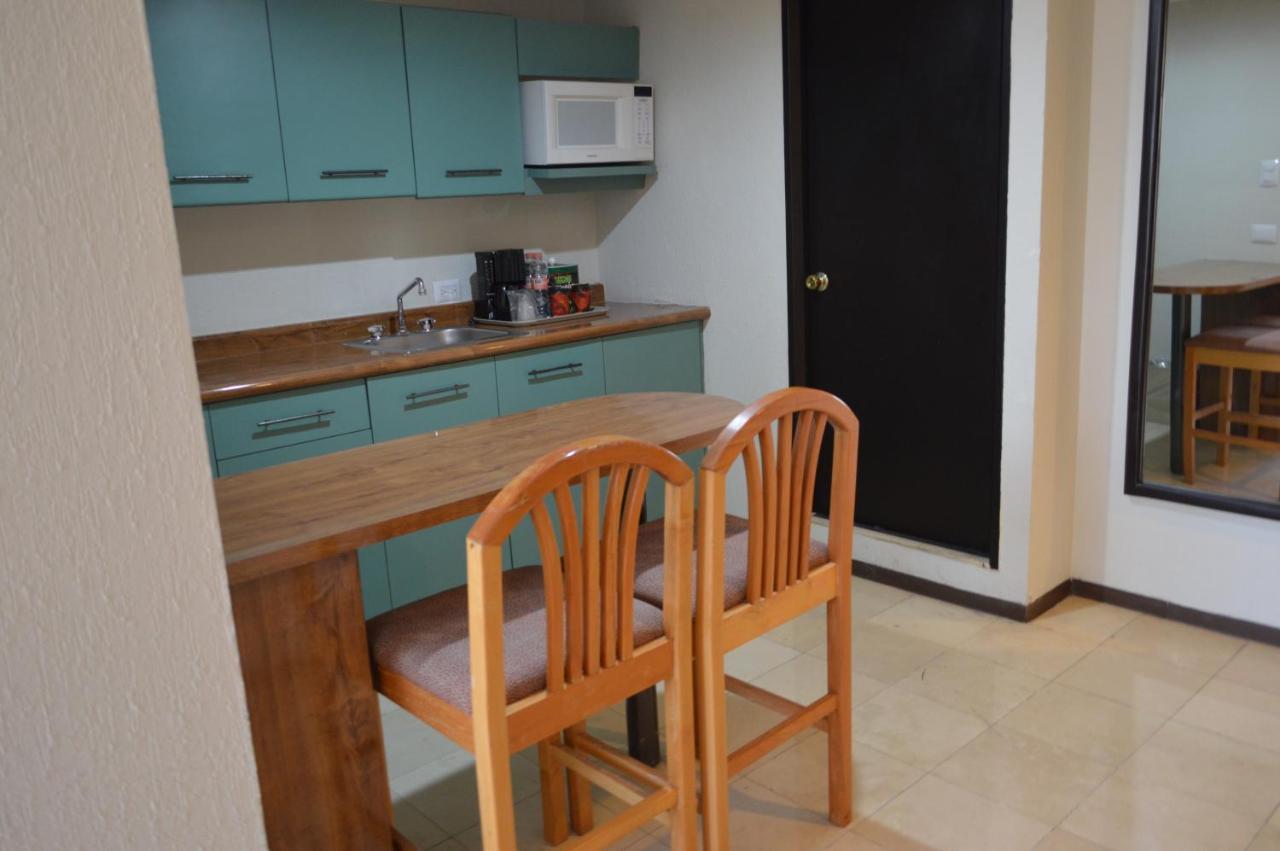 Ramada Hola Culiacan Ngoại thất bức ảnh