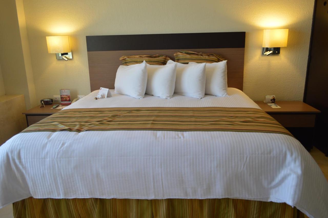 Ramada Hola Culiacan Ngoại thất bức ảnh