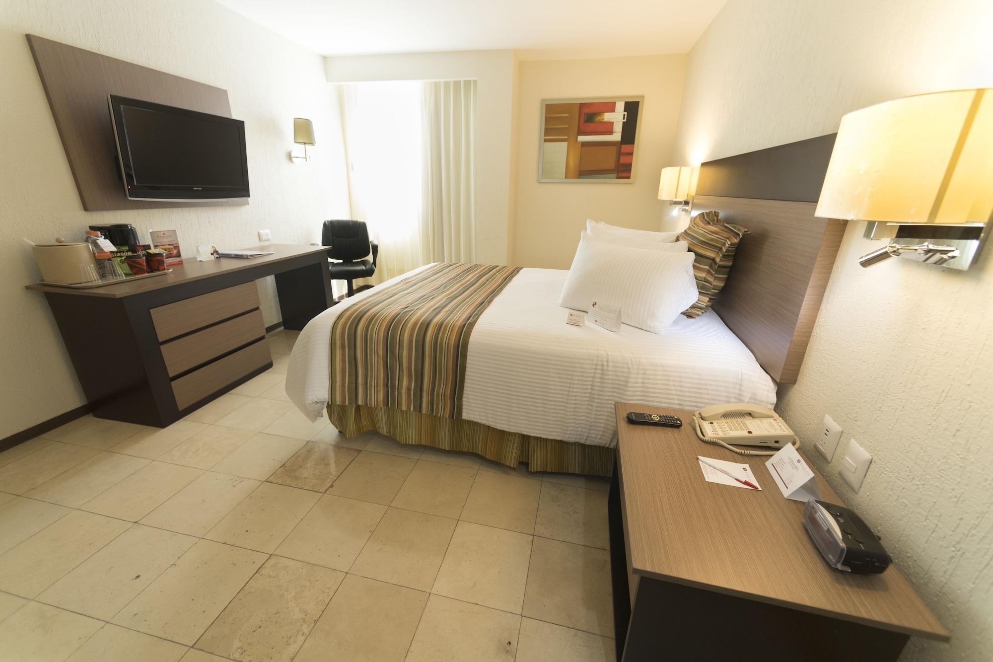 Ramada Hola Culiacan Ngoại thất bức ảnh