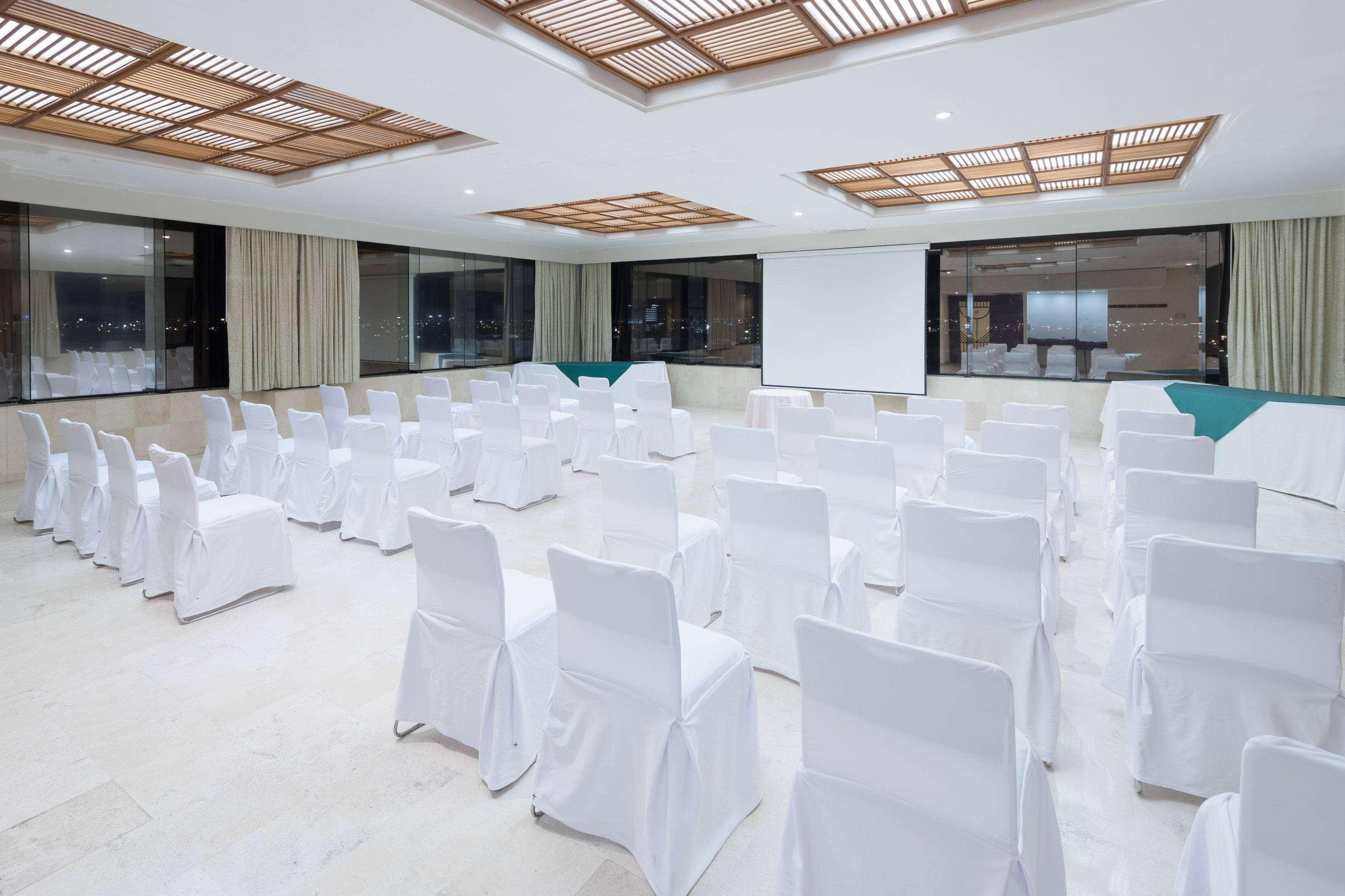 Ramada Hola Culiacan Ngoại thất bức ảnh