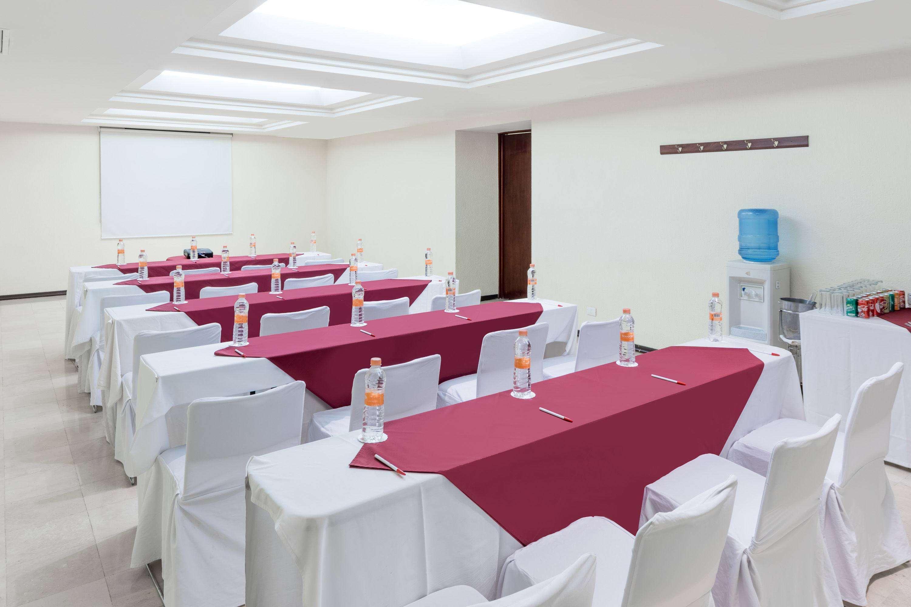 Ramada Hola Culiacan Ngoại thất bức ảnh