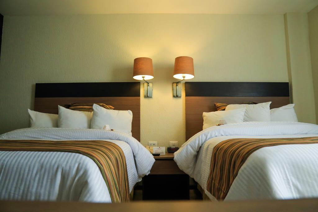 Ramada Hola Culiacan Ngoại thất bức ảnh